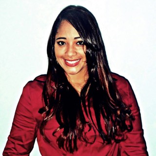 Monique Silveira Edificações e Design de Interiores